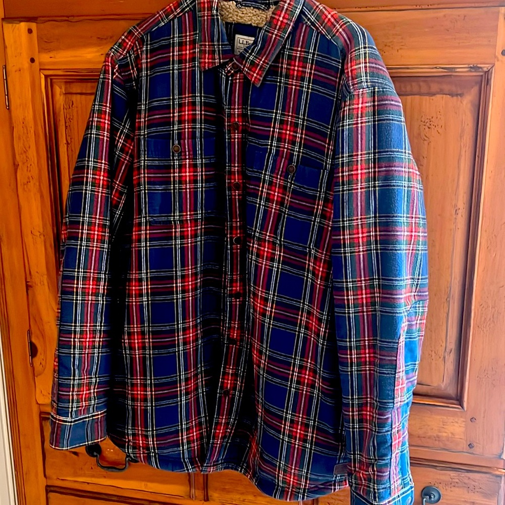 L.L. Bean, slightly fitted, men’s flannel Sherpa lined shirt-jacket